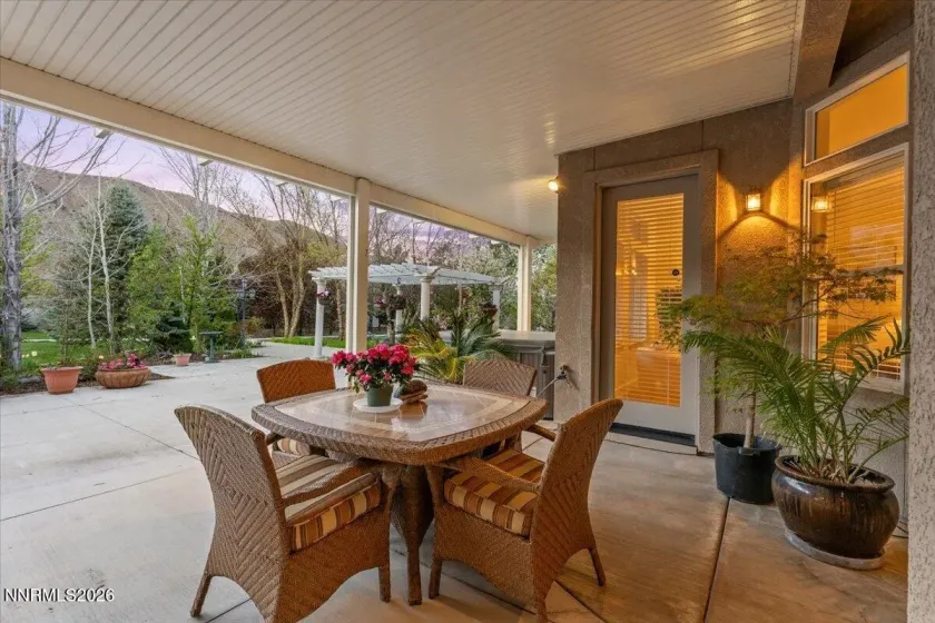 12445 Ocean View, Sparks, Nevada 89441, 5 Bedrooms Bedrooms, ,4 BathroomsBathrooms,Residential,Residential,Ocean View,260004253