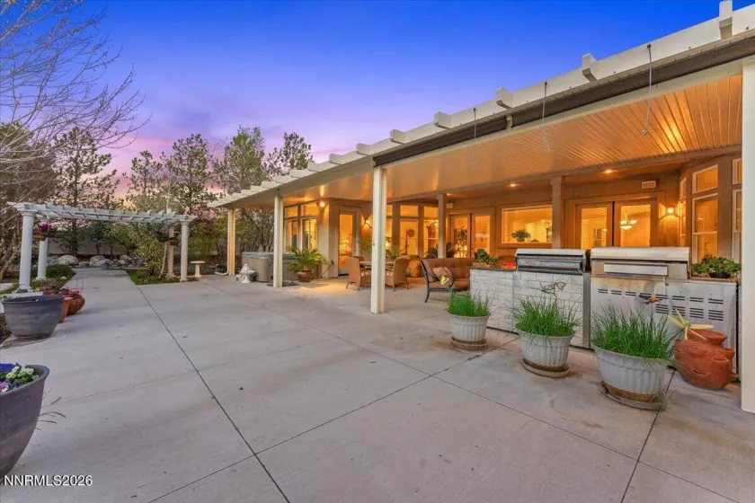 12445 Ocean View, Sparks, Nevada 89441, 5 Bedrooms Bedrooms, ,4 BathroomsBathrooms,Residential,Residential,Ocean View,260004253