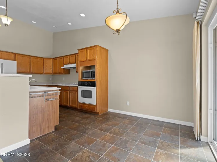 875 Vista Park, Carson City, Nevada 89705, 4 Bedrooms Bedrooms, ,2 BathroomsBathrooms,Residential,Residential,Vista Park,260004258