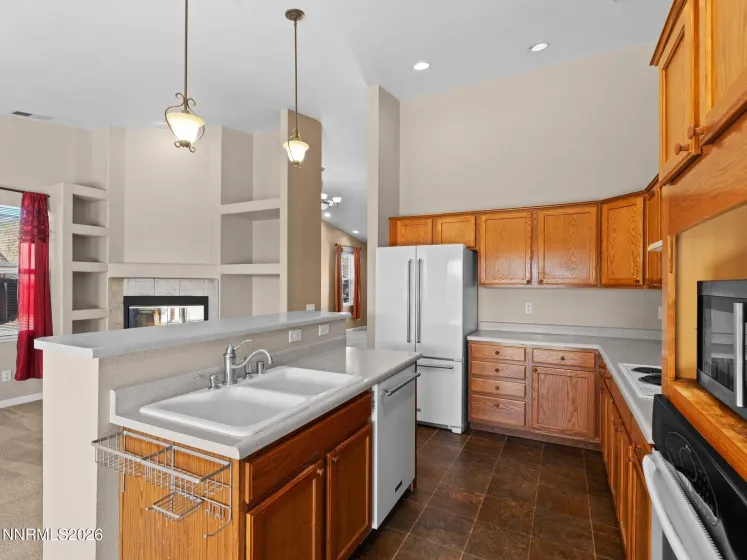 875 Vista Park, Carson City, Nevada 89705, 4 Bedrooms Bedrooms, ,2 BathroomsBathrooms,Residential,Residential,Vista Park,260004258