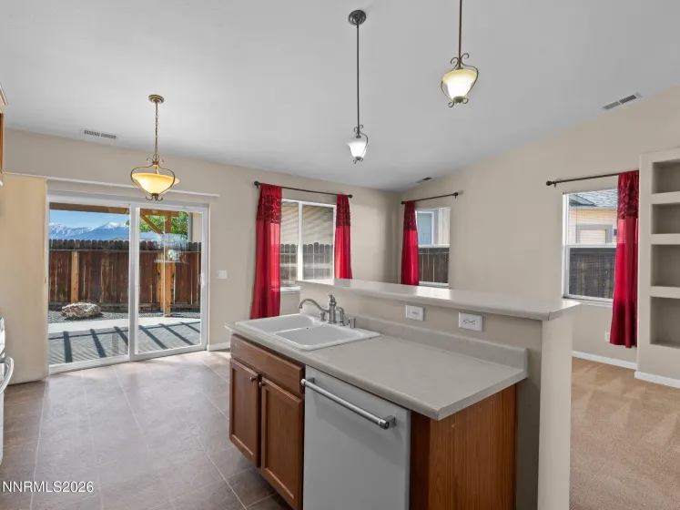 875 Vista Park, Carson City, Nevada 89705, 4 Bedrooms Bedrooms, ,2 BathroomsBathrooms,Residential,Residential,Vista Park,260004258