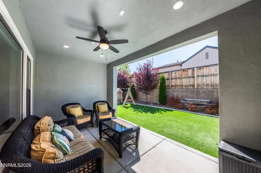 972 Little Star, Reno, Nevada 89511, 3 Bedrooms Bedrooms, ,3 BathroomsBathrooms,Residential,Residential,Little Star,260004257