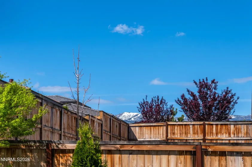 972 Little Star, Reno, Nevada 89511, 3 Bedrooms Bedrooms, ,3 BathroomsBathrooms,Residential,Residential,Little Star,260004257