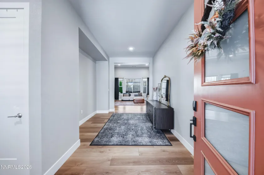 972 Little Star, Reno, Nevada 89511, 3 Bedrooms Bedrooms, ,3 BathroomsBathrooms,Residential,Residential,Little Star,260004257