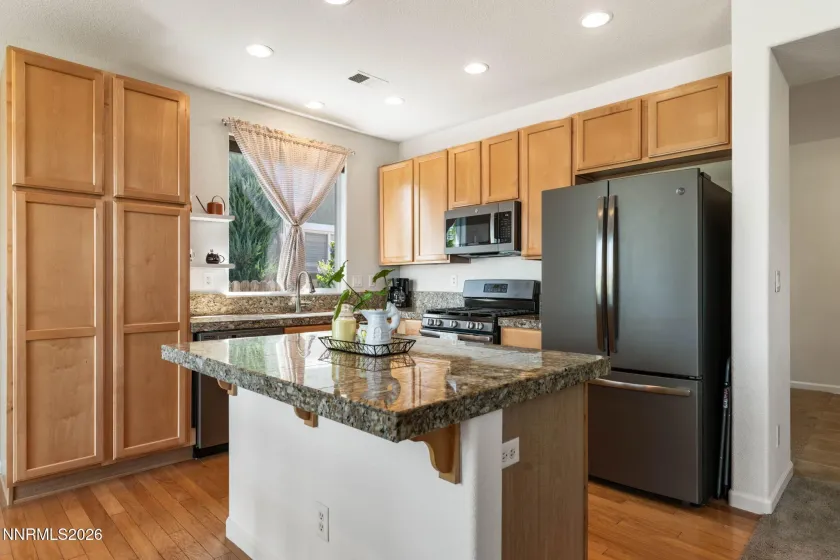 816 Ballybunion, Dayton, Nevada 89403, 4 Bedrooms Bedrooms, ,2 BathroomsBathrooms,Residential,Residential,Ballybunion,260004262