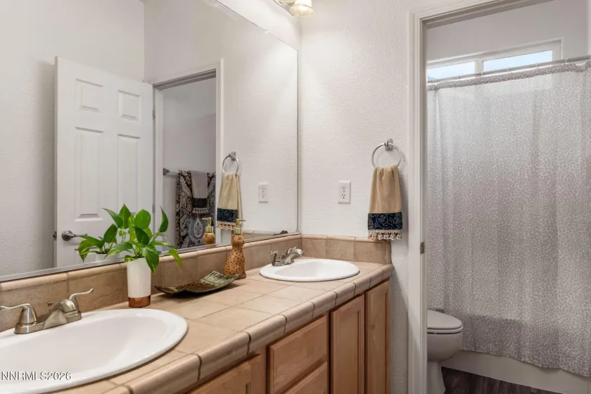 816 Ballybunion, Dayton, Nevada 89403, 4 Bedrooms Bedrooms, ,2 BathroomsBathrooms,Residential,Residential,Ballybunion,260004262