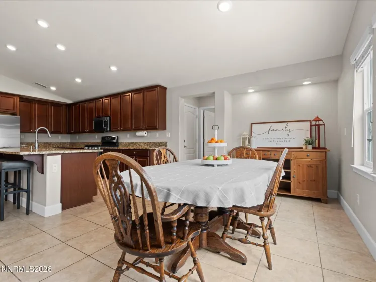 918 Garden Pond, Spanish Springs, Nevada 89441, 4 Bedrooms Bedrooms, ,3 BathroomsBathrooms,Residential,Residential,Garden Pond,260004263