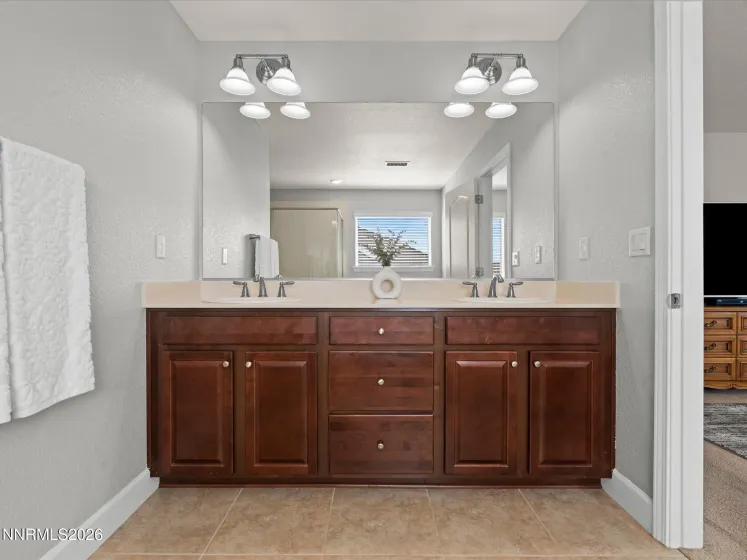 918 Garden Pond, Spanish Springs, Nevada 89441, 4 Bedrooms Bedrooms, ,3 BathroomsBathrooms,Residential,Residential,Garden Pond,260004263