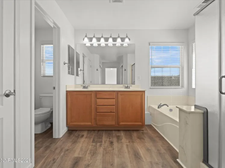 2210 Big Trail, Reno, Nevada 89521, 3 Bedrooms Bedrooms, ,3 BathroomsBathrooms,Residential,Residential,Big Trail,260004266