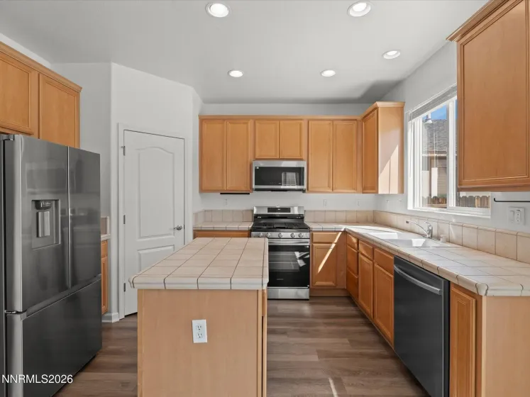 2210 Big Trail, Reno, Nevada 89521, 3 Bedrooms Bedrooms, ,3 BathroomsBathrooms,Residential,Residential,Big Trail,260004266