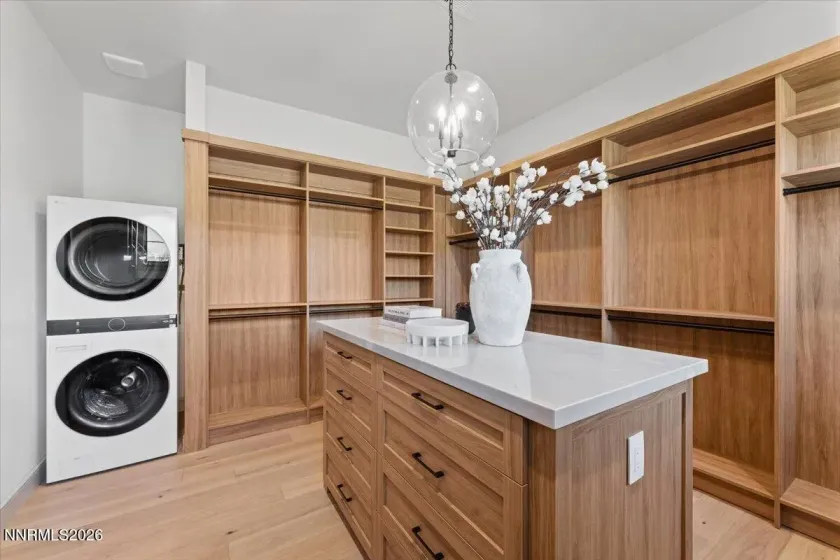 11 Glenhaven, Reno, Nevada 89511, 4 Bedrooms Bedrooms, ,5 BathroomsBathrooms,Residential,Residential,Glenhaven,260004269