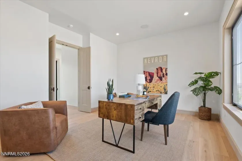 11 Glenhaven, Reno, Nevada 89511, 4 Bedrooms Bedrooms, ,5 BathroomsBathrooms,Residential,Residential,Glenhaven,260004269