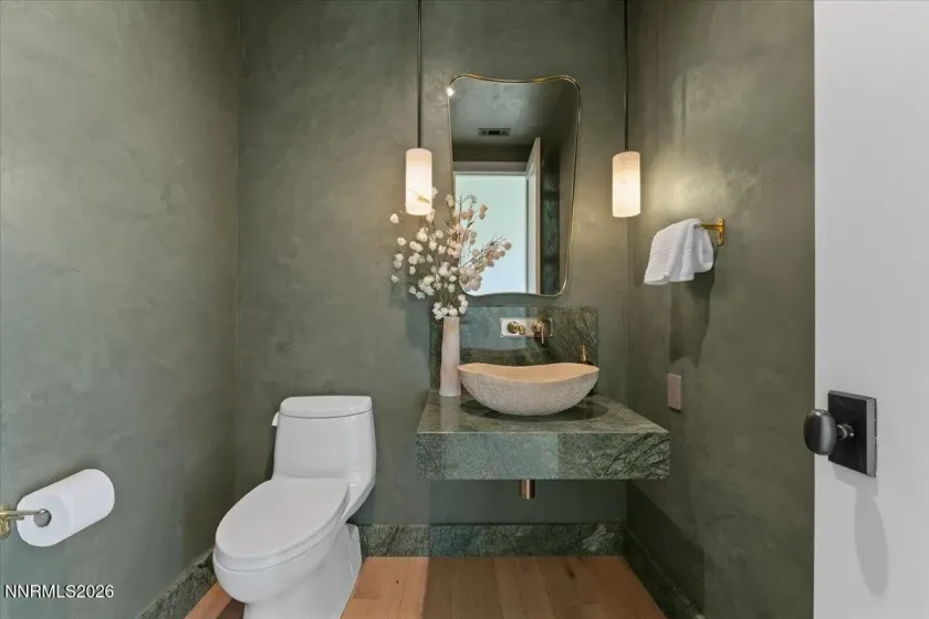 11 Glenhaven, Reno, Nevada 89511, 4 Bedrooms Bedrooms, ,5 BathroomsBathrooms,Residential,Residential,Glenhaven,260004269