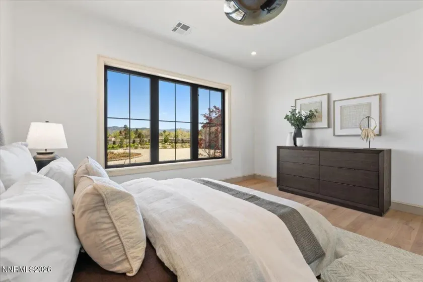 11 Glenhaven, Reno, Nevada 89511, 4 Bedrooms Bedrooms, ,5 BathroomsBathrooms,Residential,Residential,Glenhaven,260004269