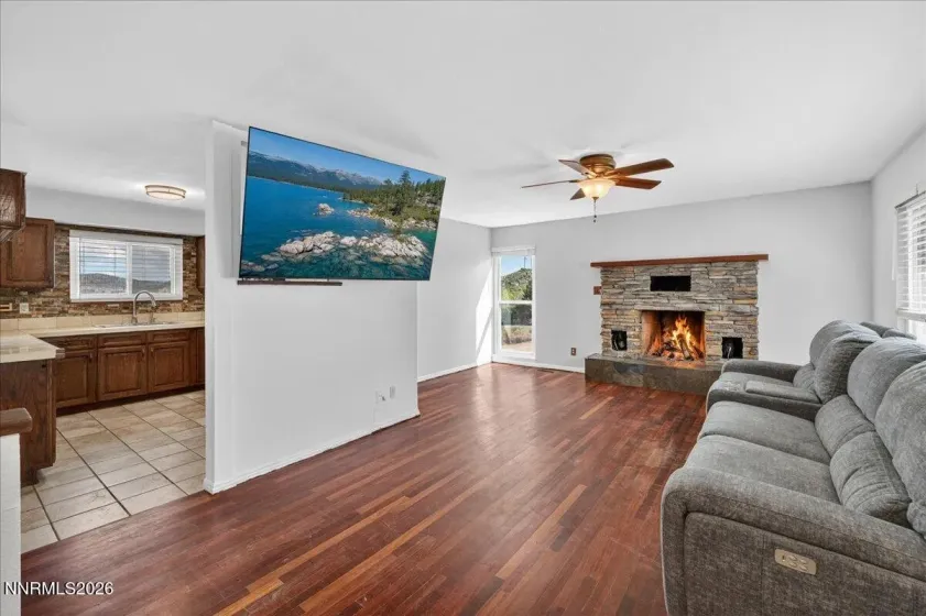 7730 Tamra, Reno, Nevada 89506, 4 Bedrooms Bedrooms, ,3 BathroomsBathrooms,Residential,Residential,Tamra,260004271