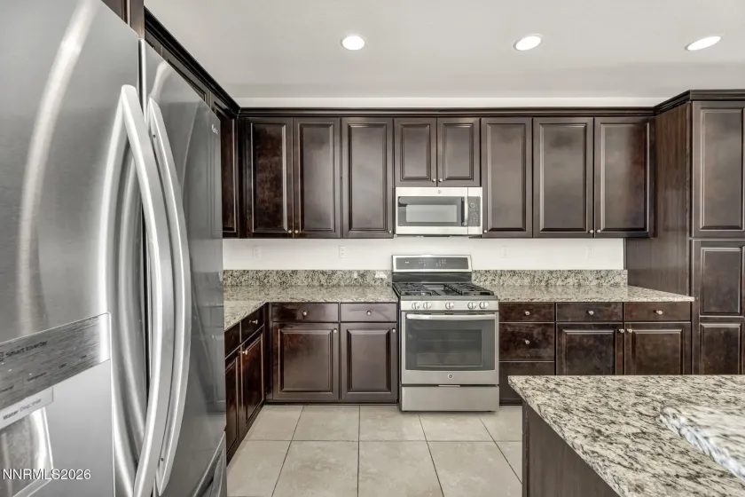 10620 Foxberry Park, Reno, Nevada 89521, 5 Bedrooms Bedrooms, ,3 BathroomsBathrooms,Residential,Residential,Foxberry Park,260004272