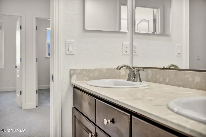 10620 Foxberry Park, Reno, Nevada 89521, 5 Bedrooms Bedrooms, ,3 BathroomsBathrooms,Residential,Residential,Foxberry Park,260004272