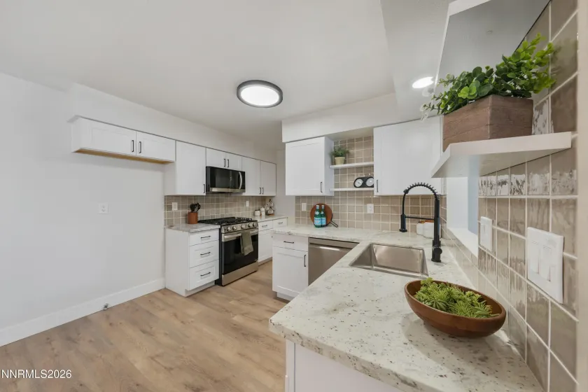 6680 Flower, Reno, Nevada 89506, 3 Bedrooms Bedrooms, ,2 BathroomsBathrooms,Residential,Residential,Flower,260004274