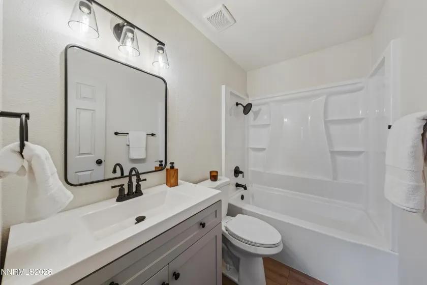 6680 Flower, Reno, Nevada 89506, 3 Bedrooms Bedrooms, ,2 BathroomsBathrooms,Residential,Residential,Flower,260004274