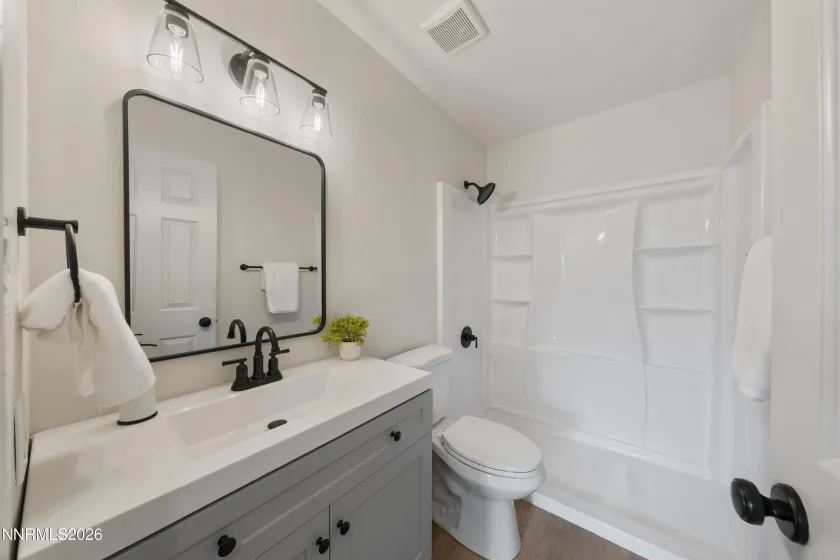 6680 Flower, Reno, Nevada 89506, 3 Bedrooms Bedrooms, ,2 BathroomsBathrooms,Residential,Residential,Flower,260004274