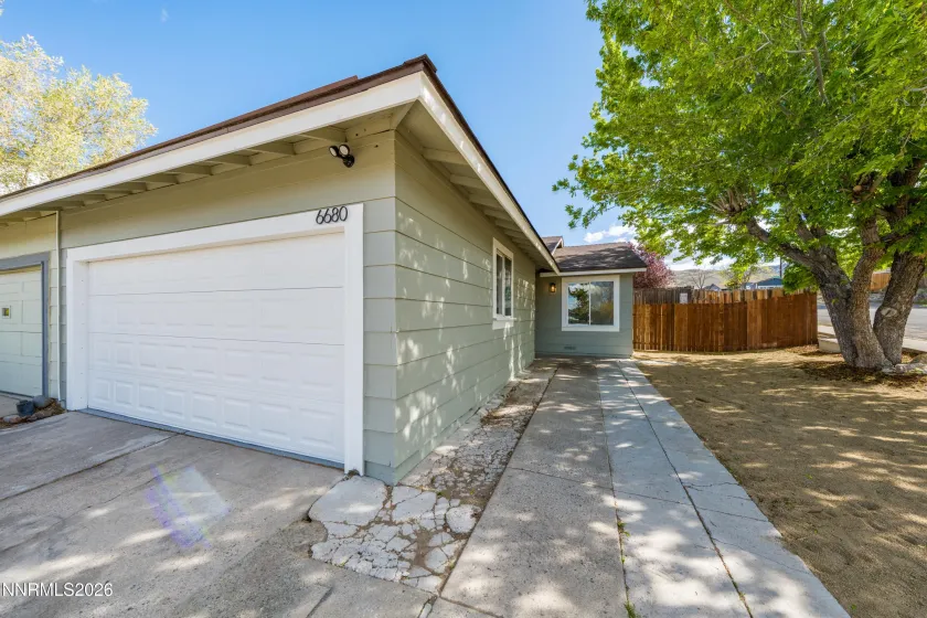 6680 Flower, Reno, Nevada 89506, 3 Bedrooms Bedrooms, ,2 BathroomsBathrooms,Residential,Residential,Flower,260004274