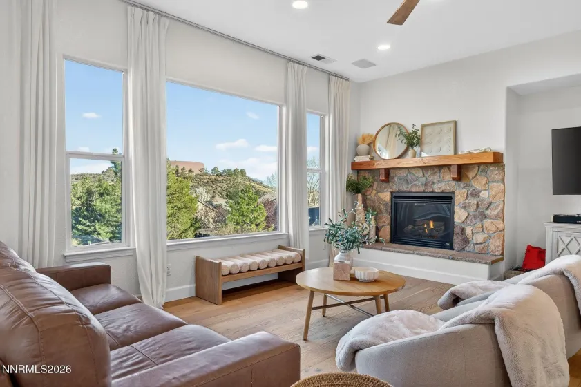 2784 Robb, Reno, Nevada 89523, 4 Bedrooms Bedrooms, ,4 BathroomsBathrooms,Residential,Residential,Robb,260004277