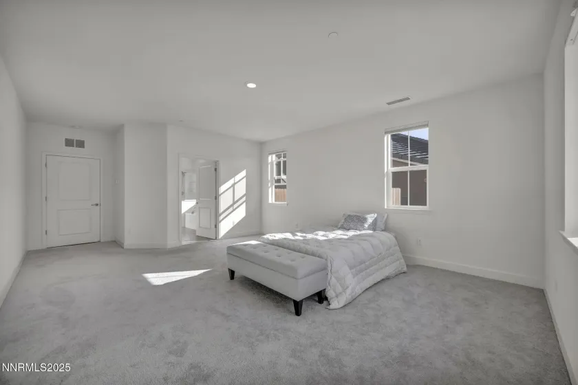 6870 Pilot Peak, Sparks, Nevada 89436, 3 Bedrooms Bedrooms, ,3 BathroomsBathrooms,Residential,Residential,Pilot Peak,250058148