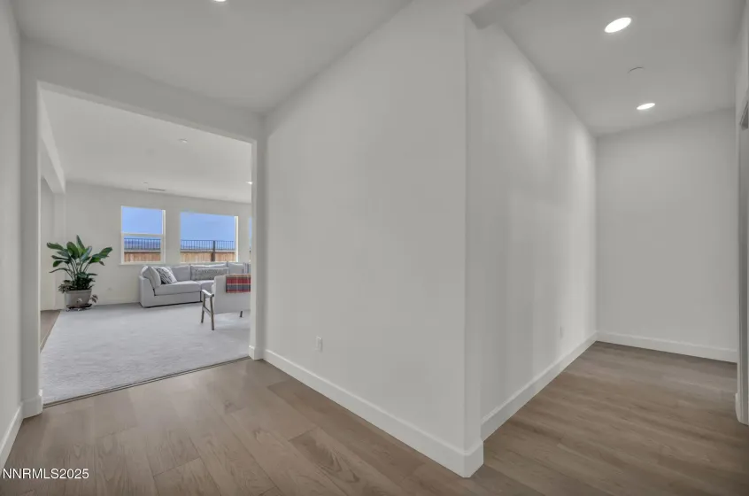 6870 Pilot Peak, Sparks, Nevada 89436, 3 Bedrooms Bedrooms, ,3 BathroomsBathrooms,Residential,Residential,Pilot Peak,250058148