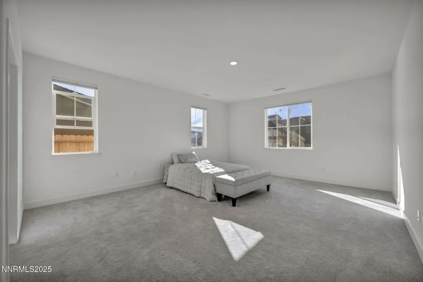 6870 Pilot Peak, Sparks, Nevada 89436, 3 Bedrooms Bedrooms, ,3 BathroomsBathrooms,Residential,Residential,Pilot Peak,250058148