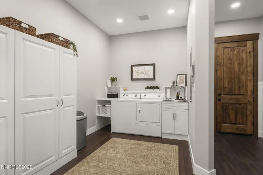 2538 Cartwright, Reno, Nevada 89521, 3 Bedrooms Bedrooms, ,3 BathroomsBathrooms,Residential,Residential,Cartwright,260004280