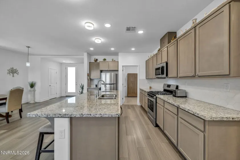 353 Radiant, Carson City, Nevada 89705, 3 Bedrooms Bedrooms, ,2 BathroomsBathrooms,Residential,Residential,Radiant,260004281