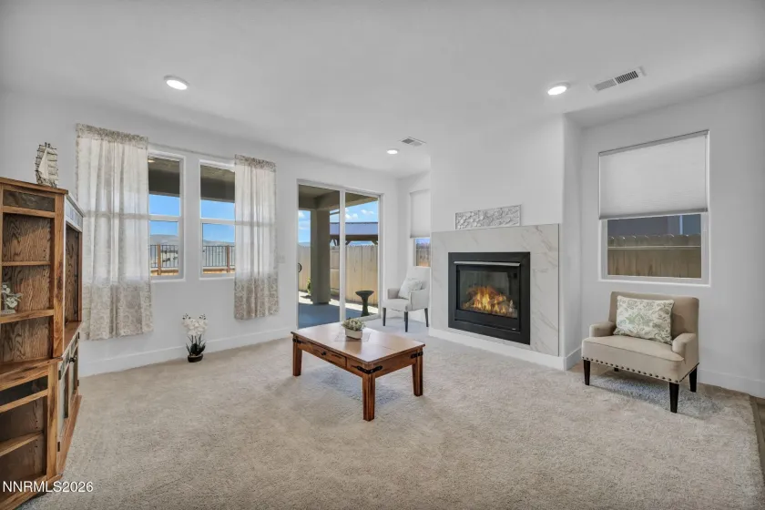 353 Radiant, Carson City, Nevada 89705, 3 Bedrooms Bedrooms, ,2 BathroomsBathrooms,Residential,Residential,Radiant,260004281