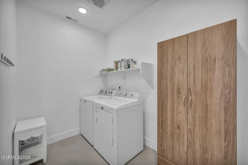 353 Radiant, Carson City, Nevada 89705, 3 Bedrooms Bedrooms, ,2 BathroomsBathrooms,Residential,Residential,Radiant,260004281