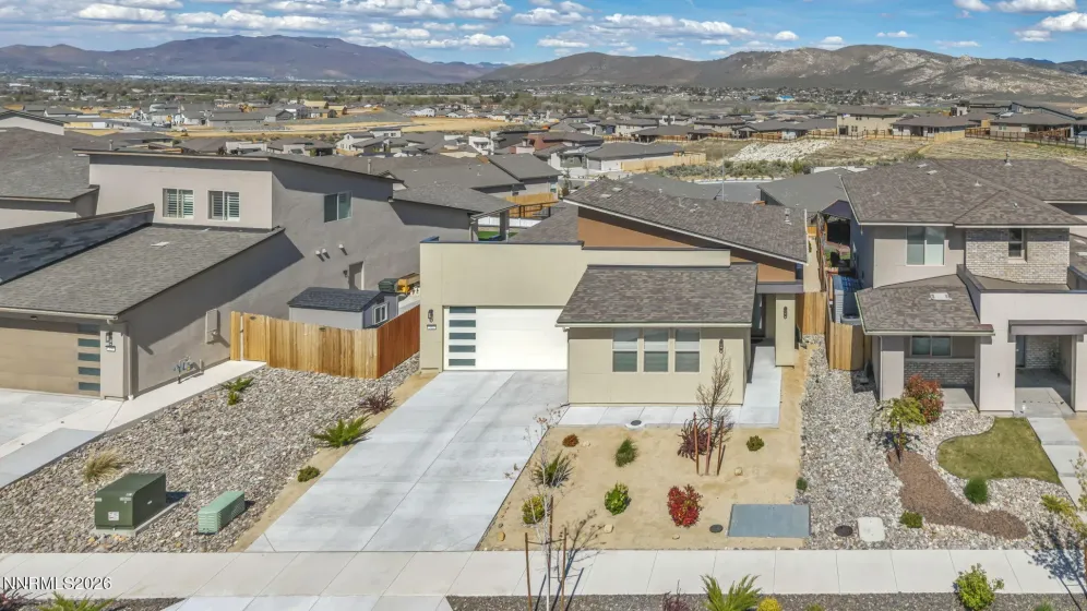 353 Radiant, Carson City, Nevada 89705, 3 Bedrooms Bedrooms, ,2 BathroomsBathrooms,Residential,Residential,Radiant,260004281