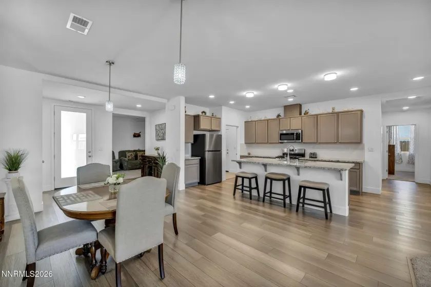 353 Radiant, Carson City, Nevada 89705, 3 Bedrooms Bedrooms, ,2 BathroomsBathrooms,Residential,Residential,Radiant,260004281