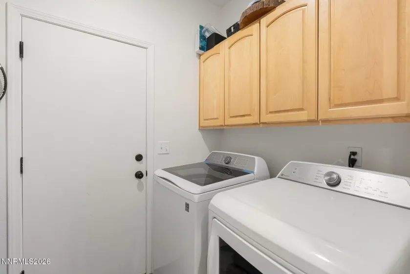 4470 Lynnfield, Reno, Nevada 89519, 4 Bedrooms Bedrooms, ,3 BathroomsBathrooms,Residential,Residential,Lynnfield,260004282