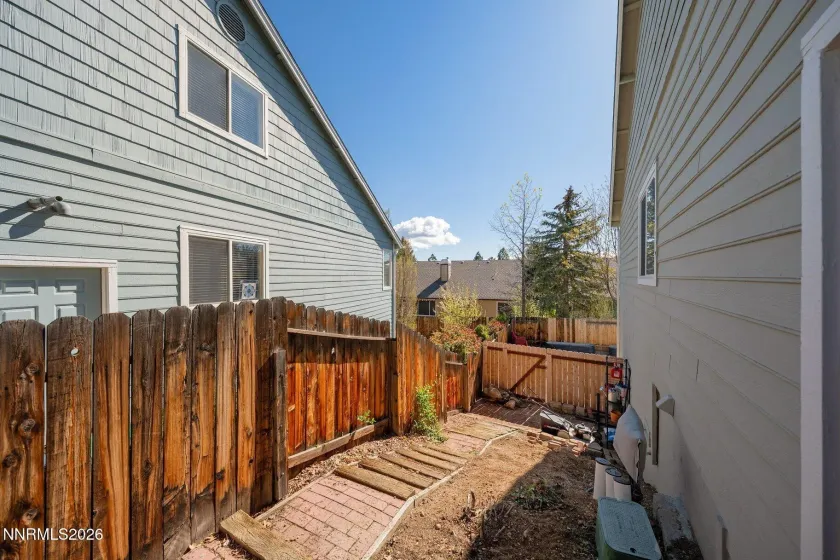 4470 Lynnfield, Reno, Nevada 89519, 4 Bedrooms Bedrooms, ,3 BathroomsBathrooms,Residential,Residential,Lynnfield,260004282