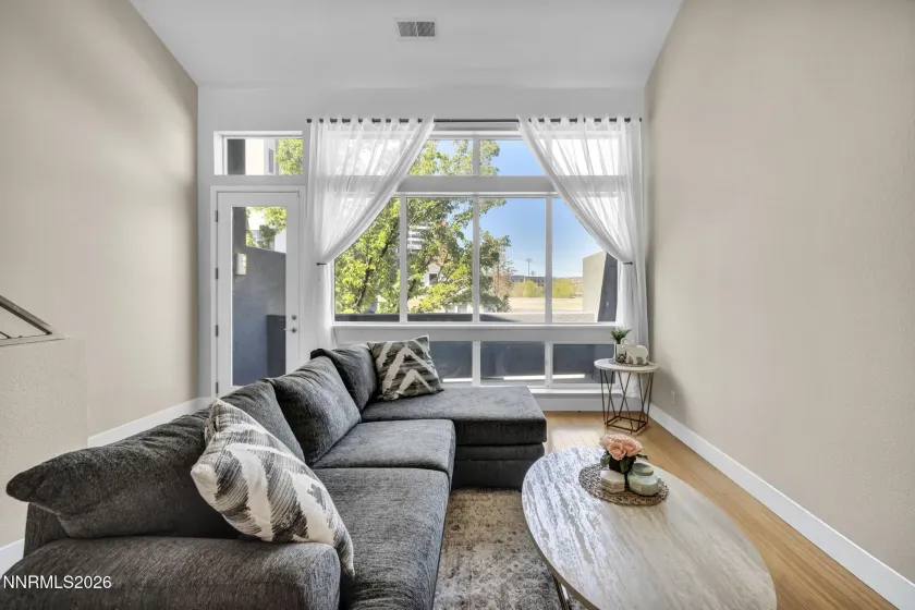 326 State, Reno, Nevada 89501, 2 Bedrooms Bedrooms, ,2 BathroomsBathrooms,Residential,Residential,State,260004286