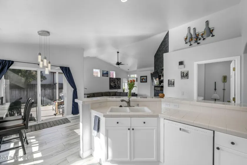 7766 Cerritos, Sparks, Nevada 89436, 3 Bedrooms Bedrooms, ,2 BathroomsBathrooms,Residential,Residential,Cerritos,260004289