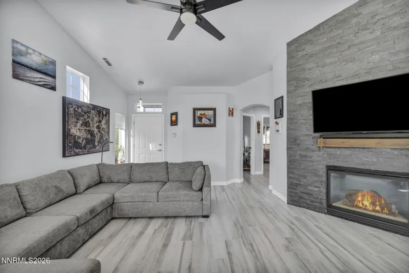 7766 Cerritos, Sparks, Nevada 89436, 3 Bedrooms Bedrooms, ,2 BathroomsBathrooms,Residential,Residential,Cerritos,260004289