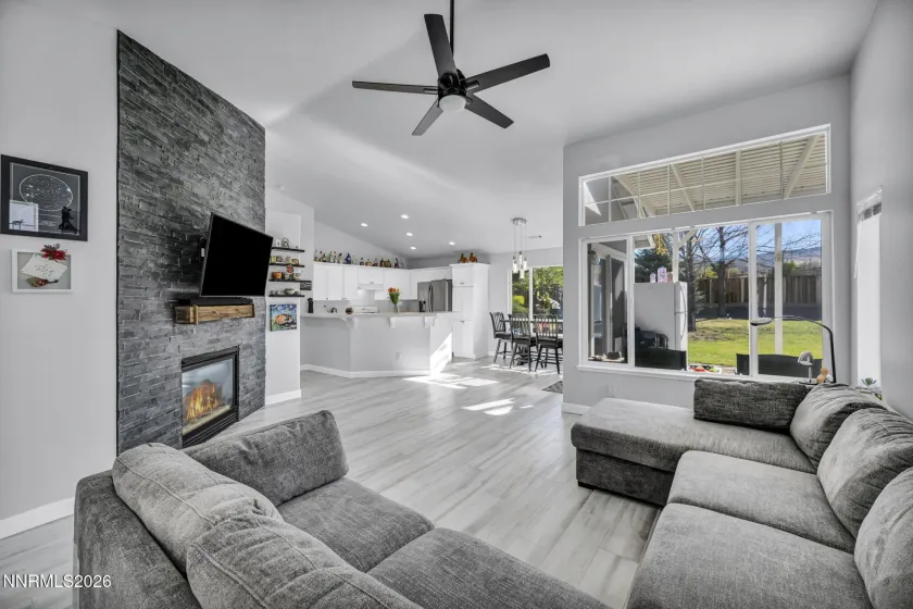 7766 Cerritos, Sparks, Nevada 89436, 3 Bedrooms Bedrooms, ,2 BathroomsBathrooms,Residential,Residential,Cerritos,260004289