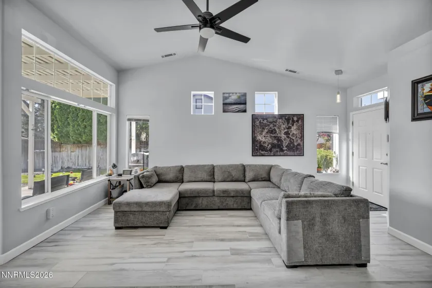 7766 Cerritos, Sparks, Nevada 89436, 3 Bedrooms Bedrooms, ,2 BathroomsBathrooms,Residential,Residential,Cerritos,260004289