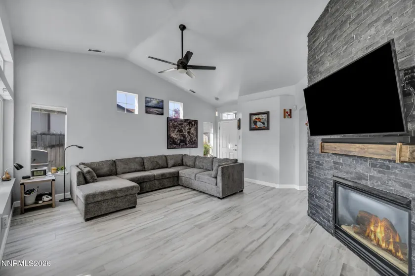 7766 Cerritos, Sparks, Nevada 89436, 3 Bedrooms Bedrooms, ,2 BathroomsBathrooms,Residential,Residential,Cerritos,260004289