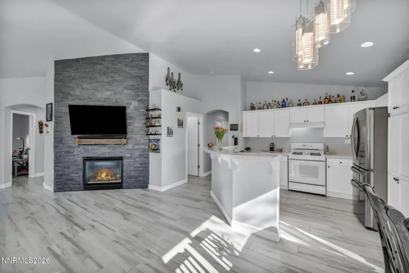 7766 Cerritos, Sparks, Nevada 89436, 3 Bedrooms Bedrooms, ,2 BathroomsBathrooms,Residential,Residential,Cerritos,260004289