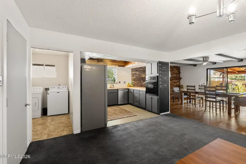 1580 Foster, Reno, Nevada 89509, 4 Bedrooms Bedrooms, ,2 BathroomsBathrooms,Residential,Residential,Foster,260004288