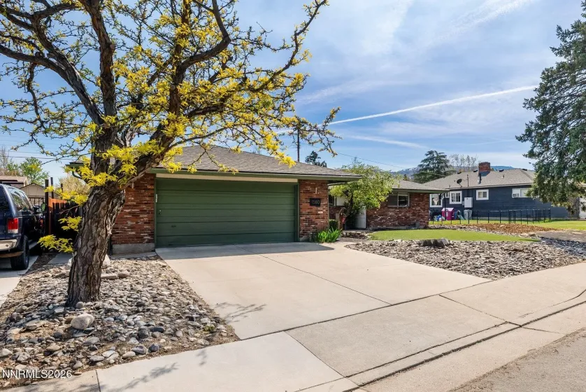 1580 Foster, Reno, Nevada 89509, 4 Bedrooms Bedrooms, ,2 BathroomsBathrooms,Residential,Residential,Foster,260004288