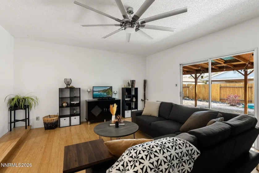 1580 Foster, Reno, Nevada 89509, 4 Bedrooms Bedrooms, ,2 BathroomsBathrooms,Residential,Residential,Foster,260004288