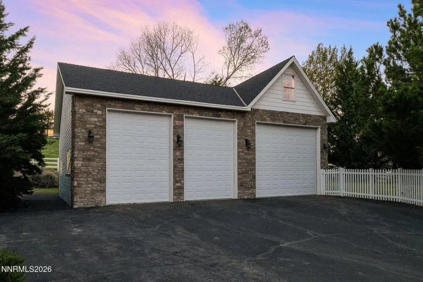 575 Juniper Hill, Reno, Nevada 89519, 5 Bedrooms Bedrooms, ,6 BathroomsBathrooms,Residential,Residential,Juniper Hill,260004290