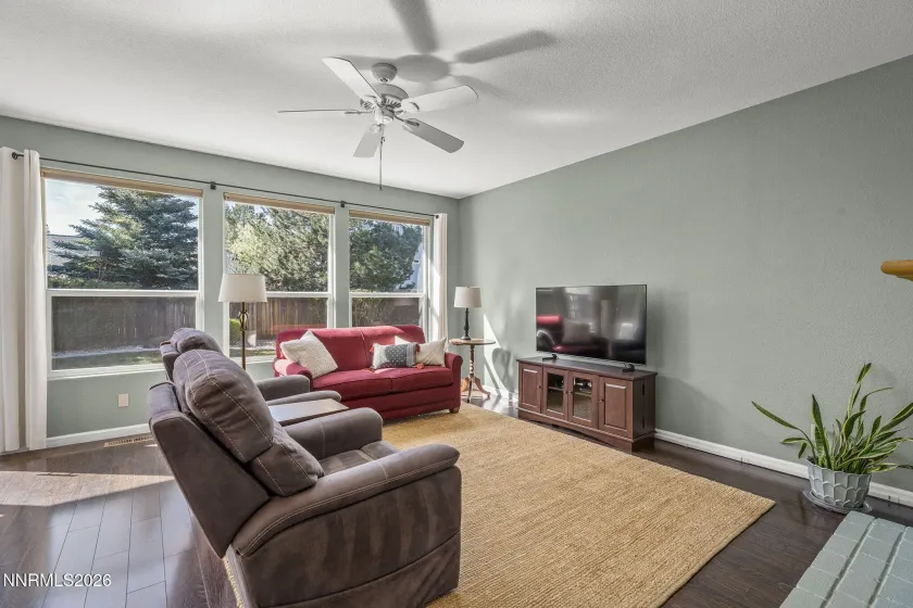 3360 Glacier, Reno, Nevada 89503, 3 Bedrooms Bedrooms, ,2 BathroomsBathrooms,Residential,Residential,Glacier,260004292