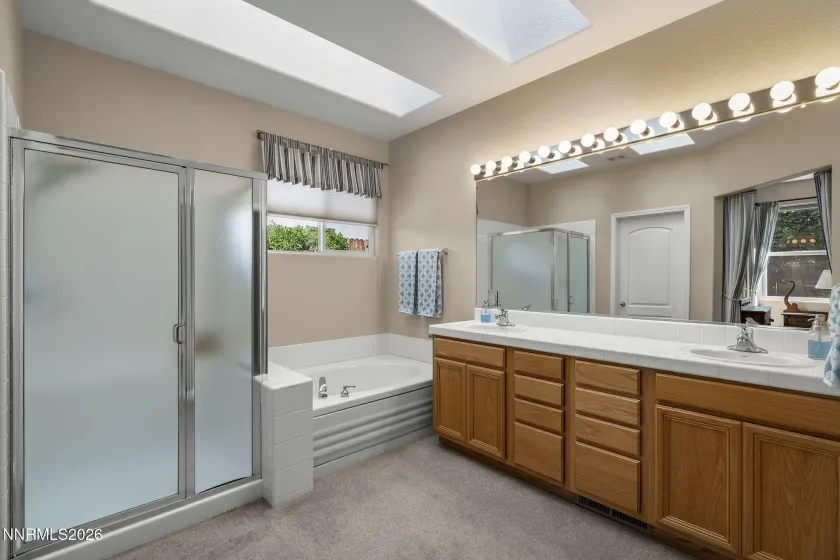 3360 Glacier, Reno, Nevada 89503, 3 Bedrooms Bedrooms, ,2 BathroomsBathrooms,Residential,Residential,Glacier,260004292